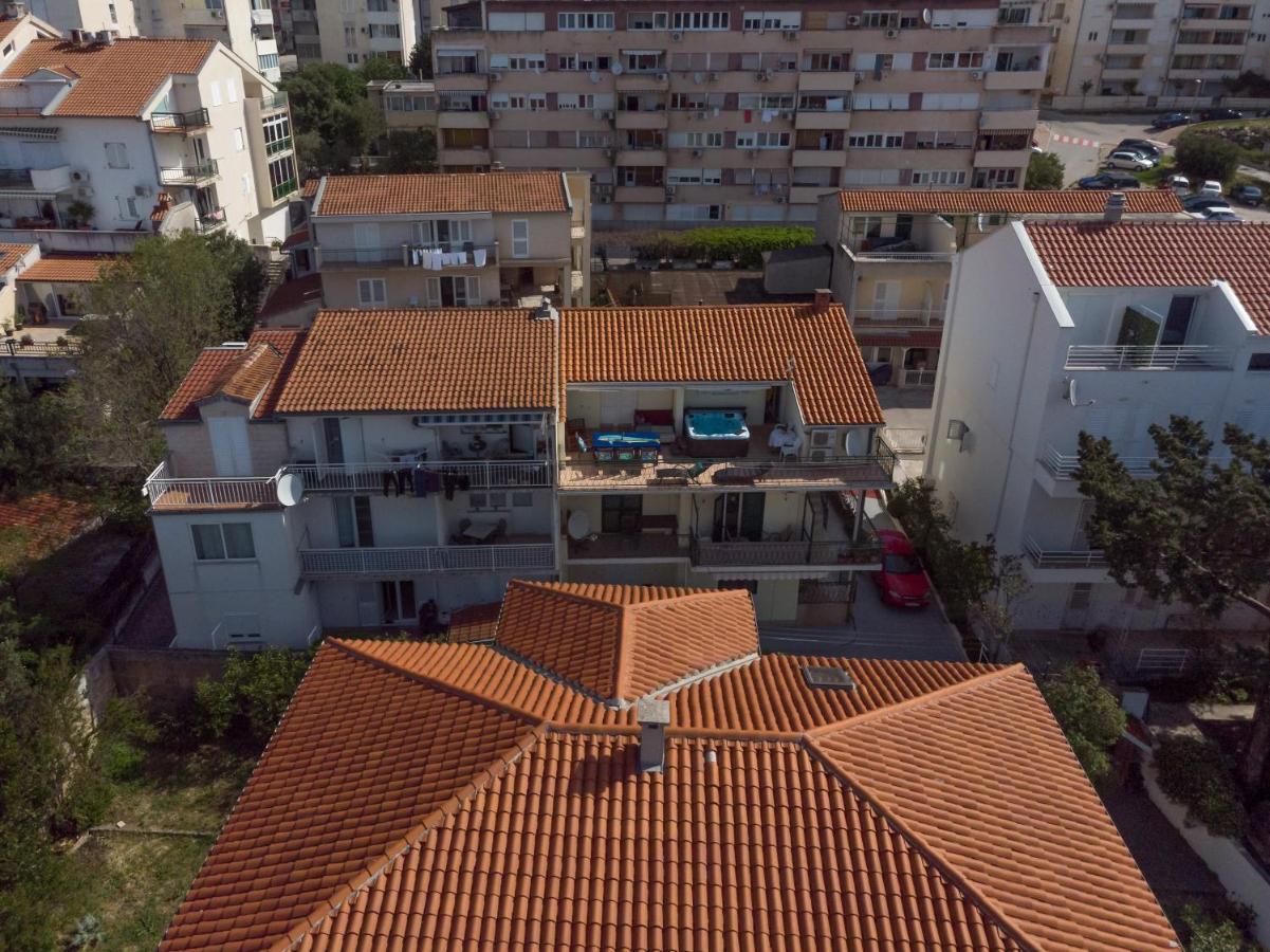 Apartments Ribarevic Makarska Ngoại thất bức ảnh