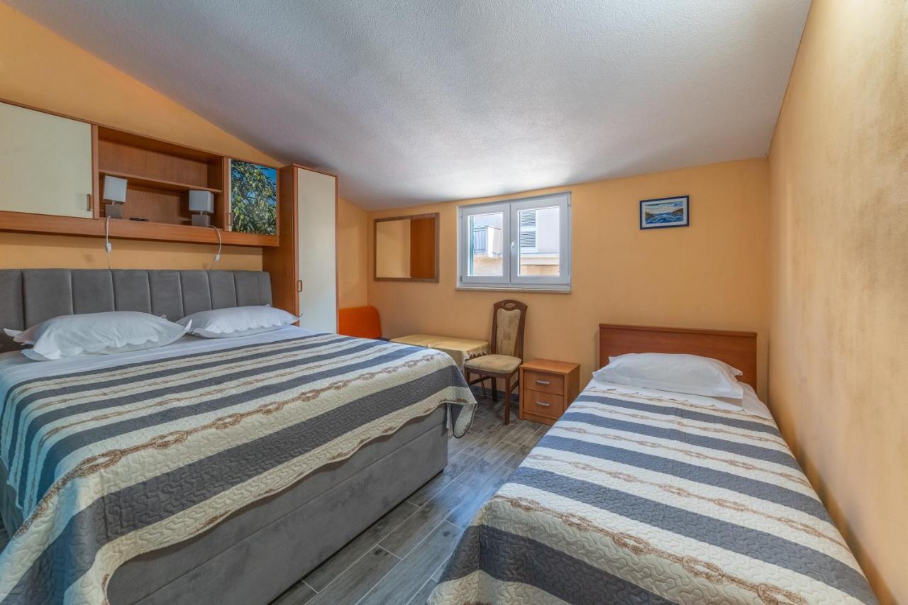 Apartments Ribarevic Makarska Ngoại thất bức ảnh