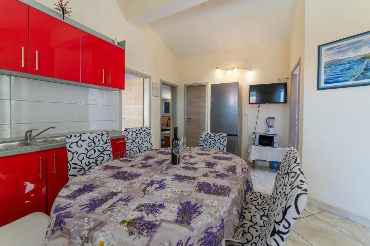 Apartments Ribarevic Makarska Ngoại thất bức ảnh