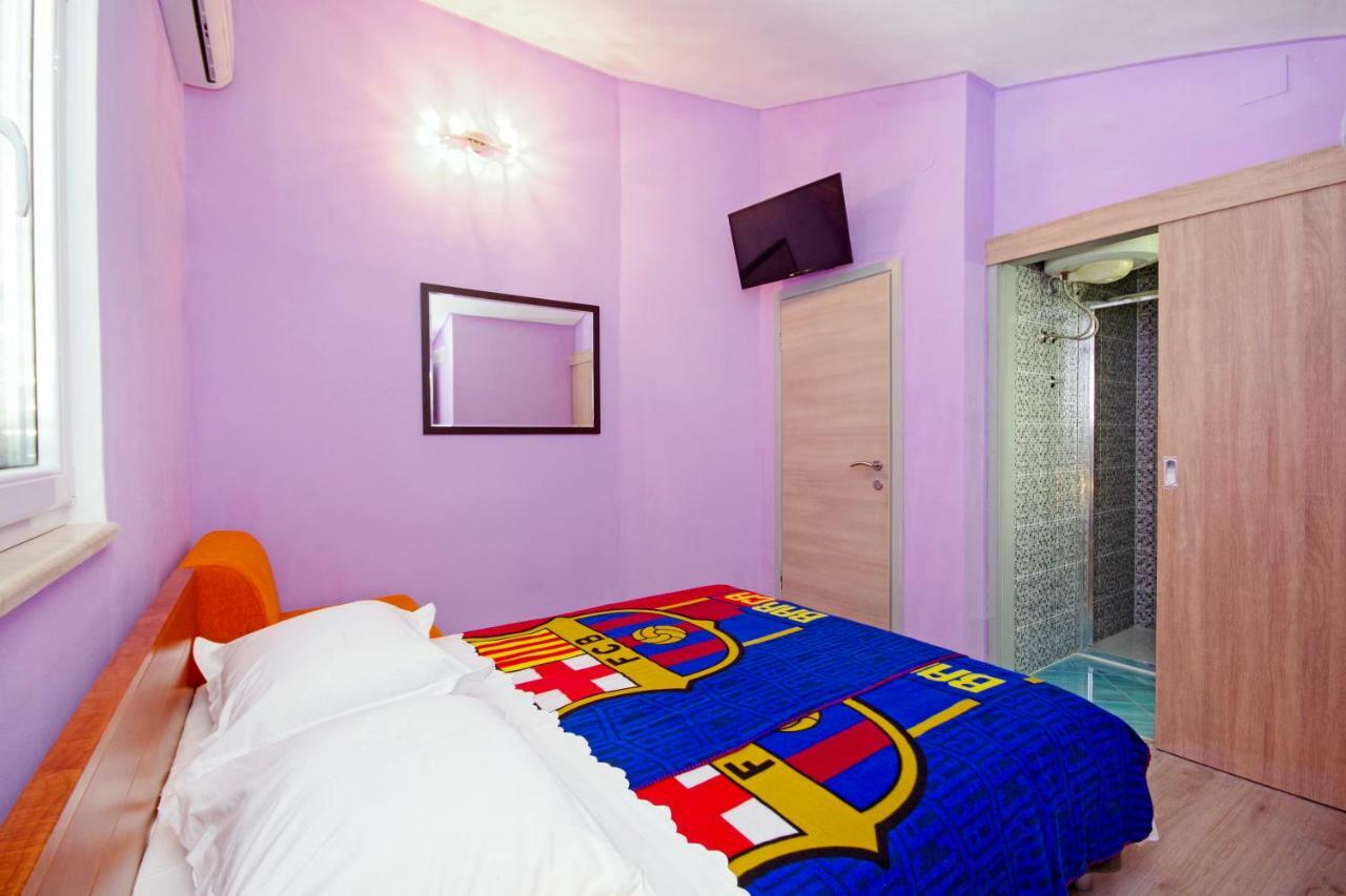 Apartments Ribarevic Makarska Ngoại thất bức ảnh
