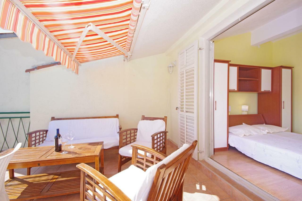 Apartments Ribarevic Makarska Ngoại thất bức ảnh